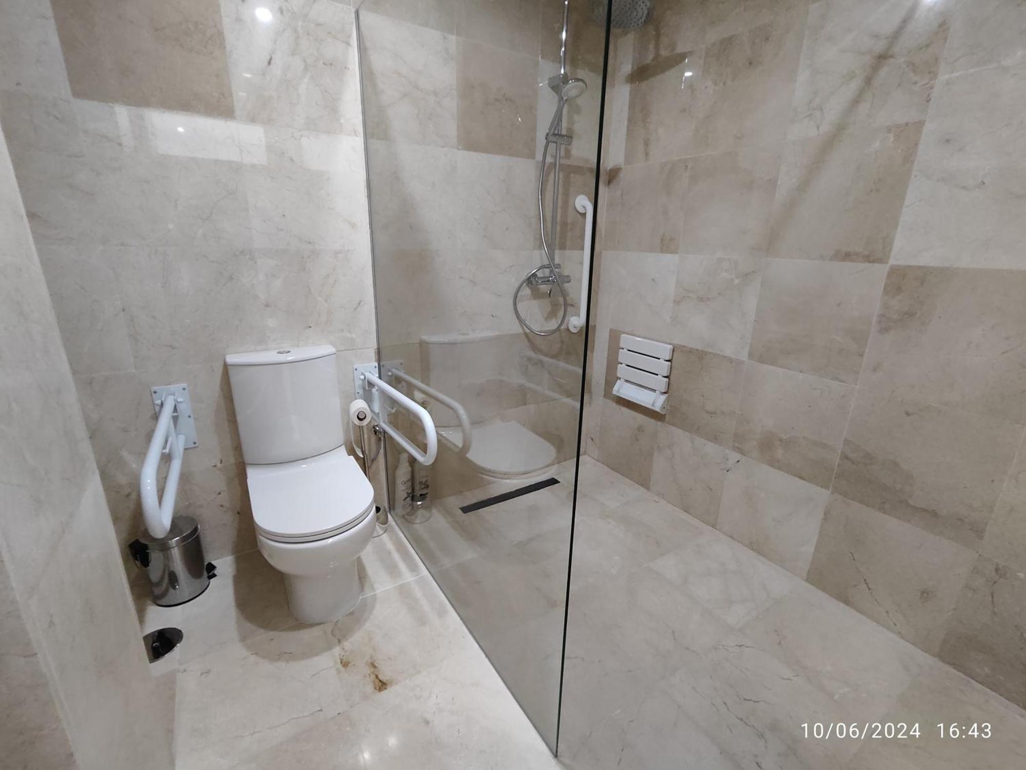 Apartamentos Luxury Playa Victoria Cadiz Exterior photo
